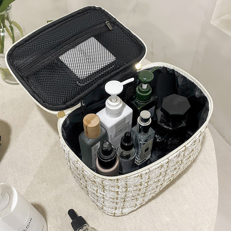 New Korean plaid portable small fragrance makeup bag Large capacity portable toiletry storage bag makeup box travel.