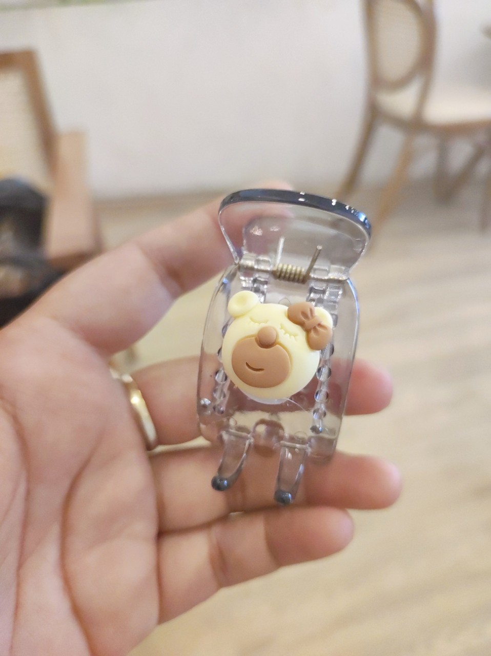 Kẹp càng cua hình gấu cute