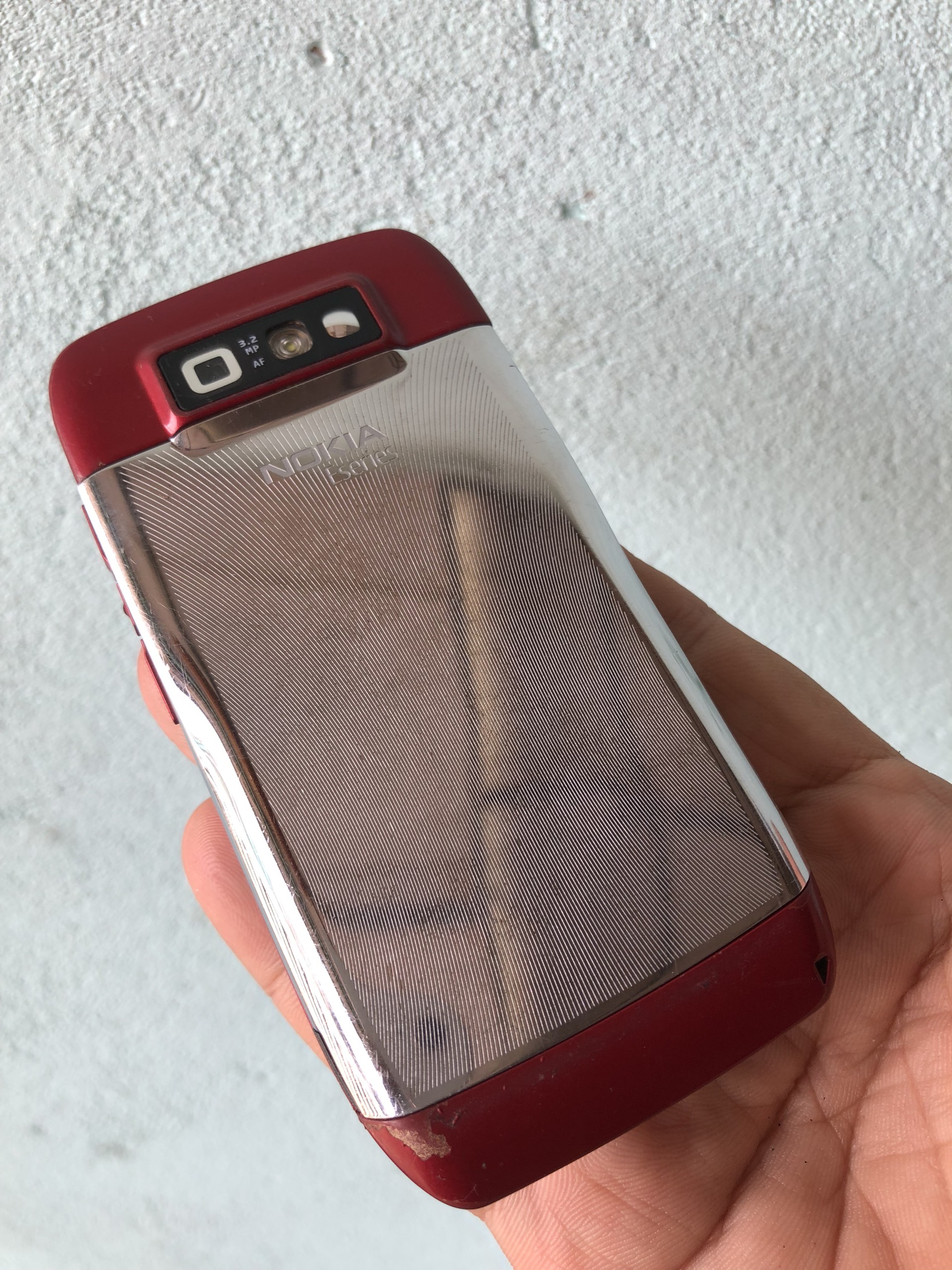 Nokia E71