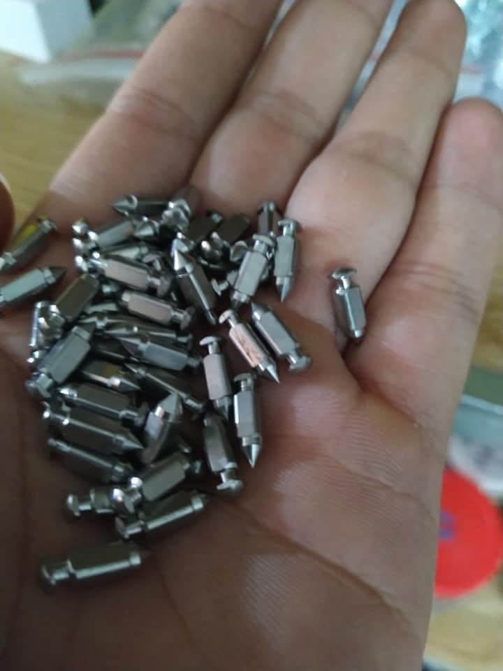 Bộ dao đóng chế chảy xăng dư bình xăng con