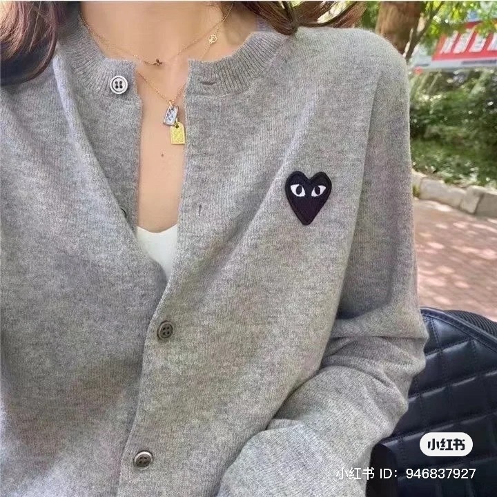 Aa18-áo cardigan len dệt kim mỏng cổ tròn dài tay dáng ôm vừa người hàng qccc phối in tim ngực phong cách hàn quốc tongkhomin