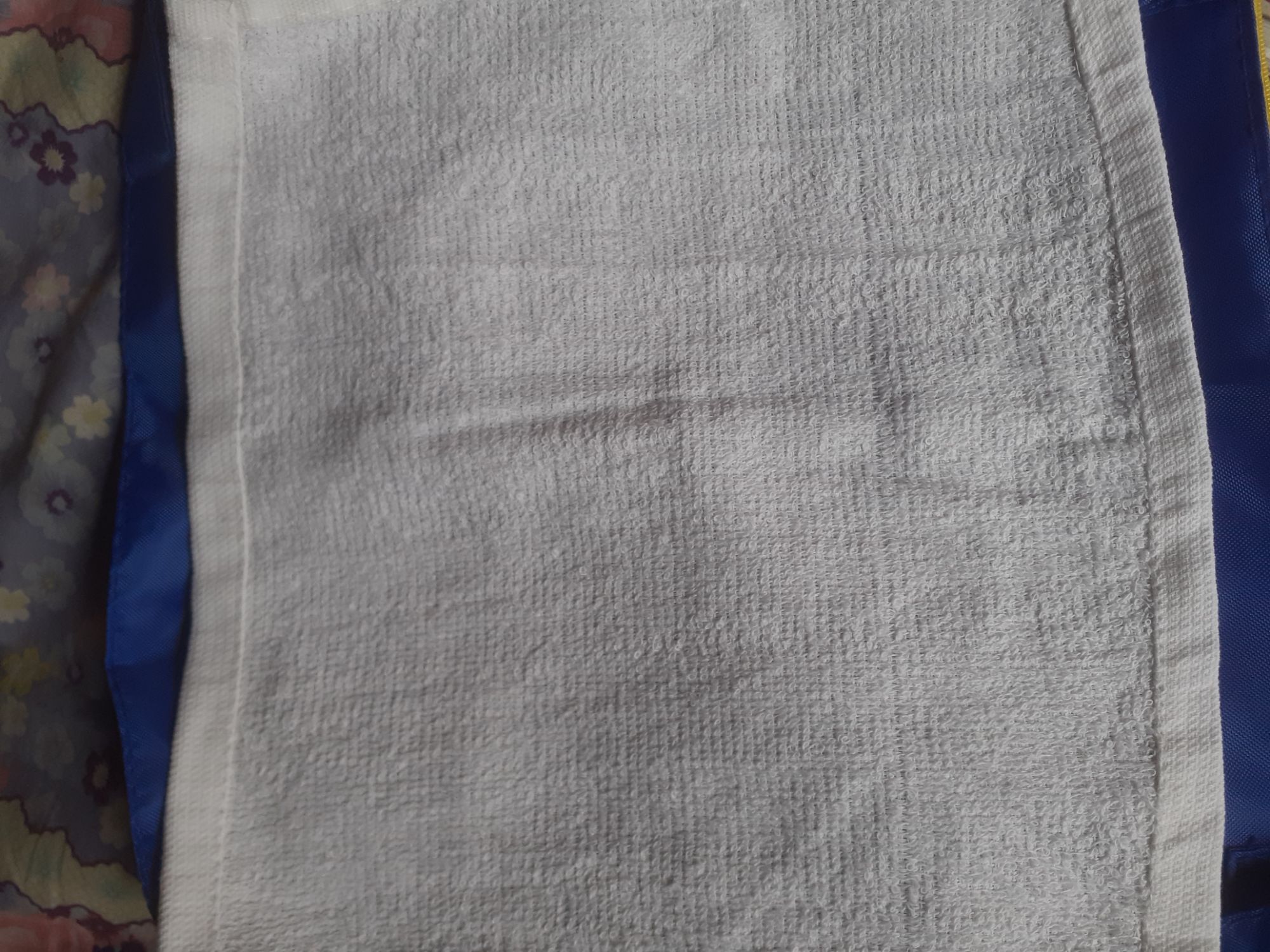 ছোট সাদা রঙের নরম রুমাল বা পকেট রুমাল (2 পিস) - towel.