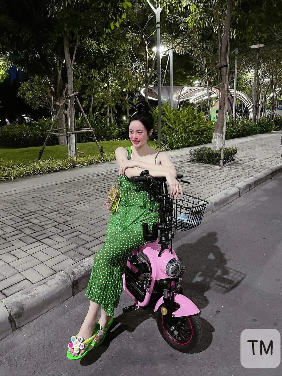 đầm nữ chấm bi