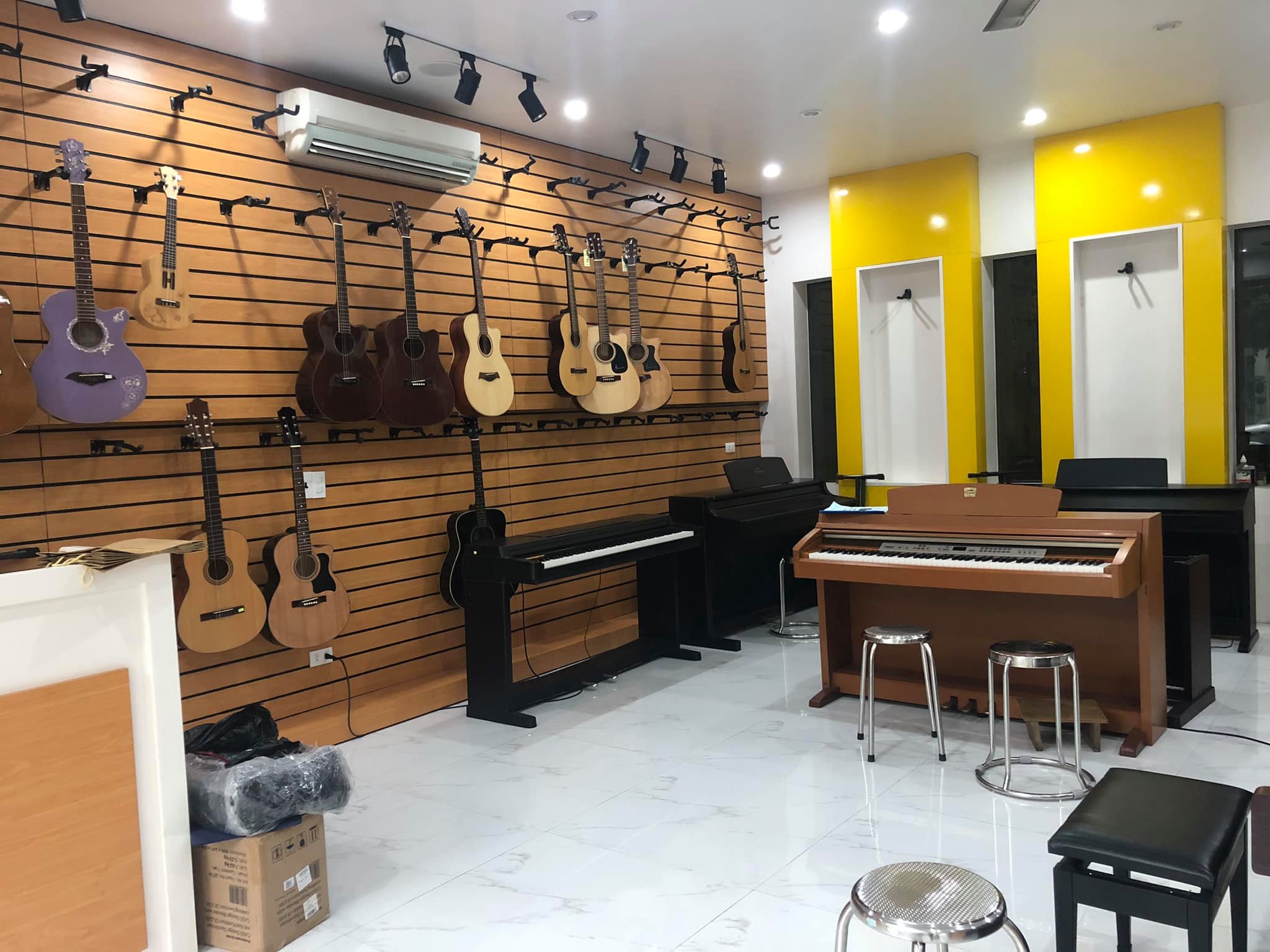 Đàn Guitar Yamaha C40 Chính hãng