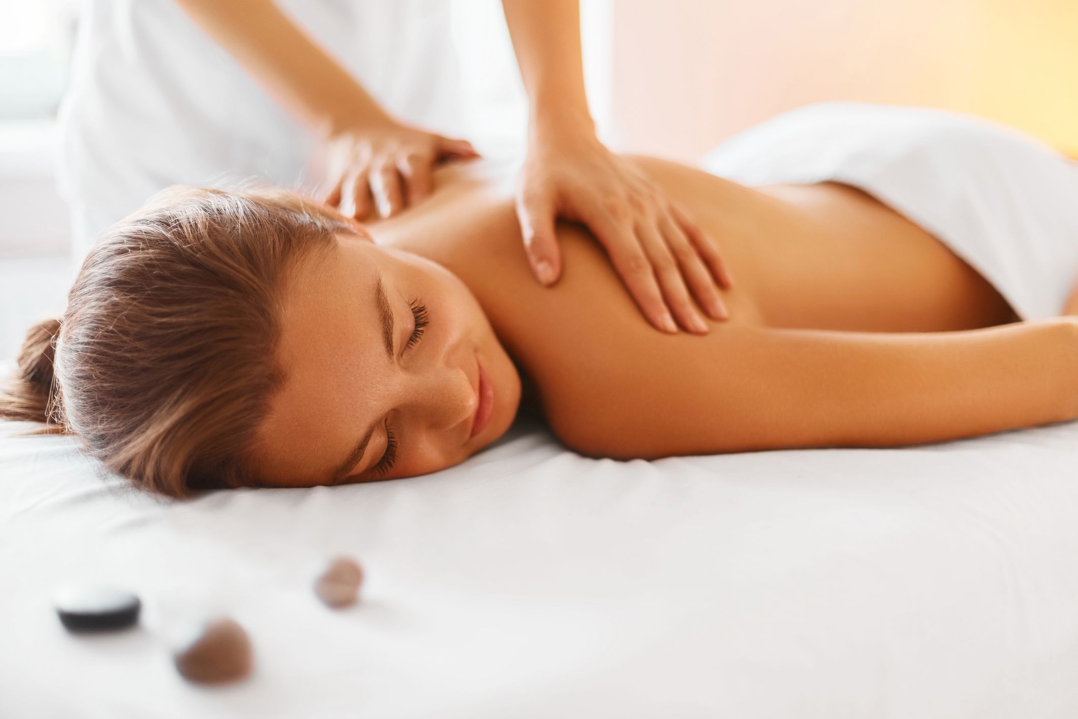 Tinh Dầu Massage Yoni Toàn Thân Dành Cho Nam Nữ - San phẩm Spa - Làm hồng  nhũ hoa và VK - Dầu Massage | Lazada.vn