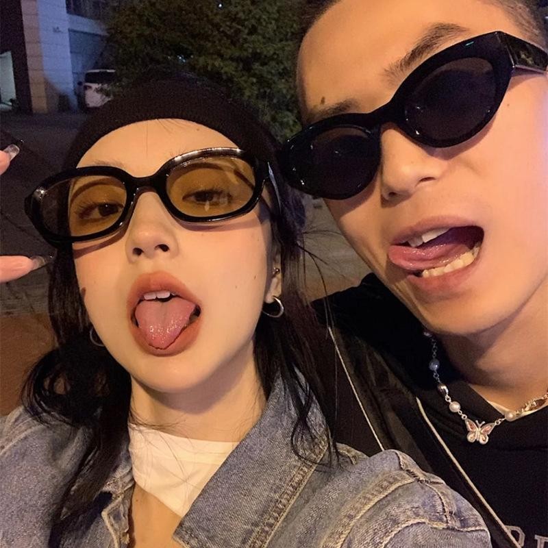 Retro%20Simple%20Hip%20Hop%20Style%20Trendy%20Sunglasses%20Personalized%20Couple%20Versatile%20Sunglasses%20Fashion%20Male%20Women%20New%20Gifts%20-%20Image%206