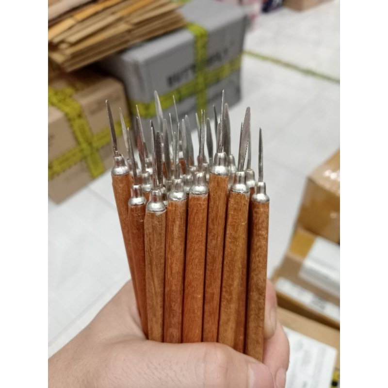 Cây lấy khoé da móng tay, móng chân cán gỗ