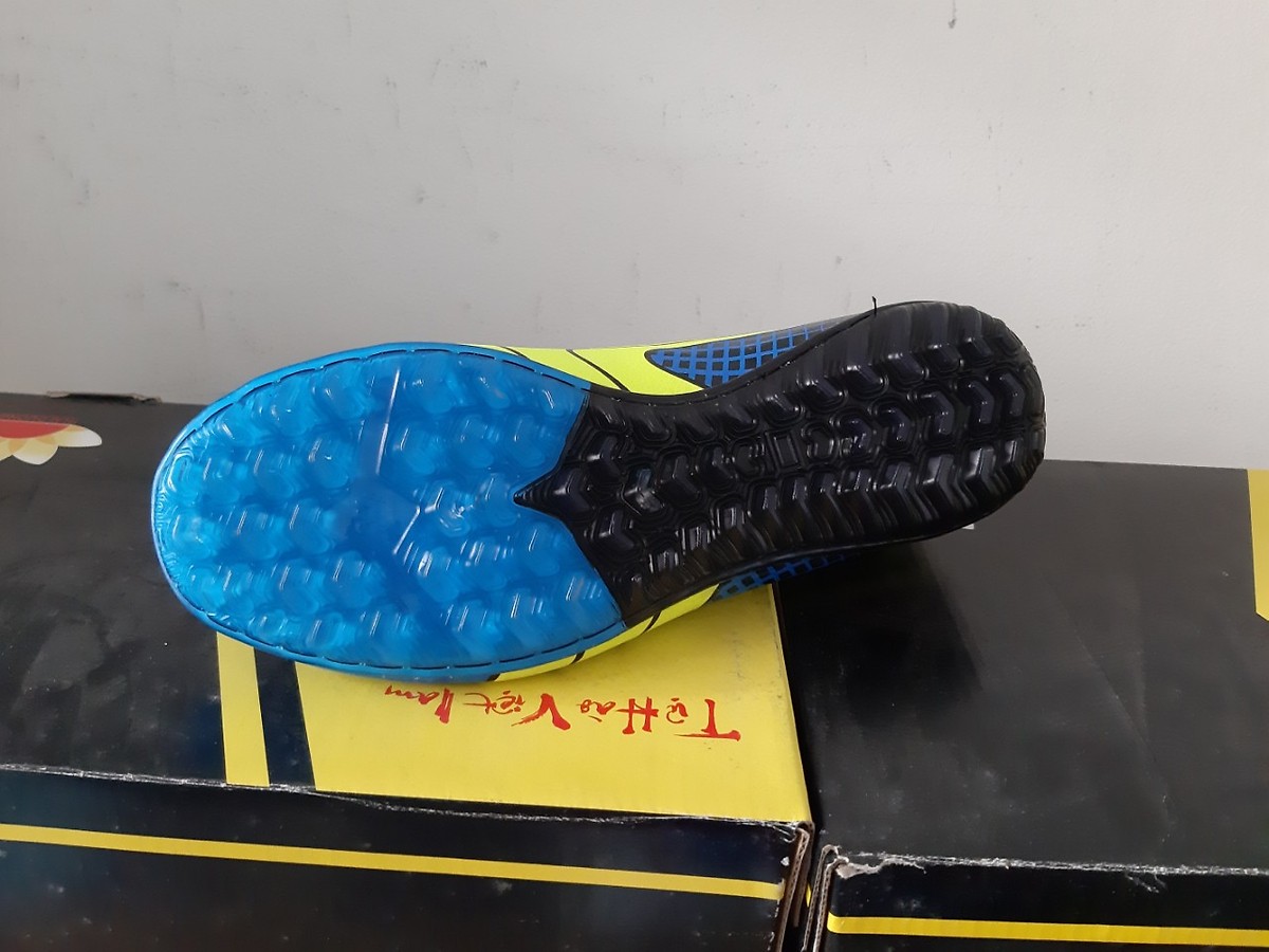 Giày Đá Bóng Sân Cỏ Nhân Tạo May Đế Size 37 Đến 43