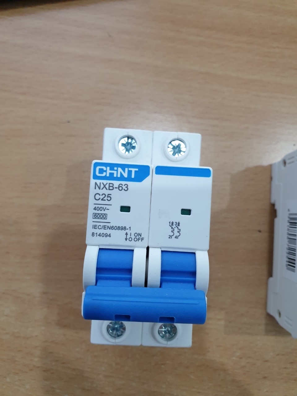 Attomat chint mcb 2p 63a