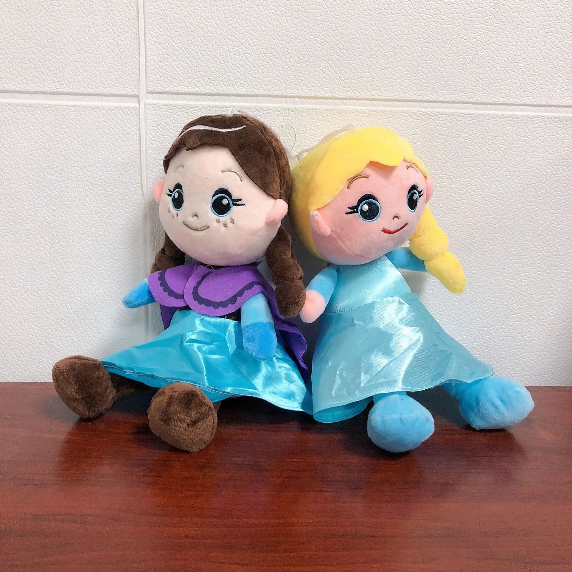 【Must-Have Accessories】 Frozen Elsa Anna Kristoff Sven Olaf Cosplay Doll Plush Kids Pendant Accessories.