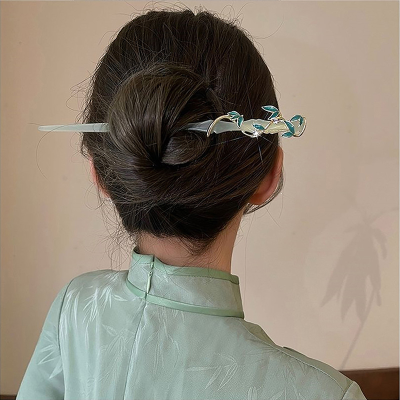 Korean%20Chinese%20Hanfu%20Bamboo%20Crystal%20Hairpins%20Leaf%20Hair%20Stick%20Girl%20Headdress%20Zircon%20Braided%20Hair%20Clip%20Women%20Elegant%20Retro%20Acrylic%20CHAINI%20-%20Image%202