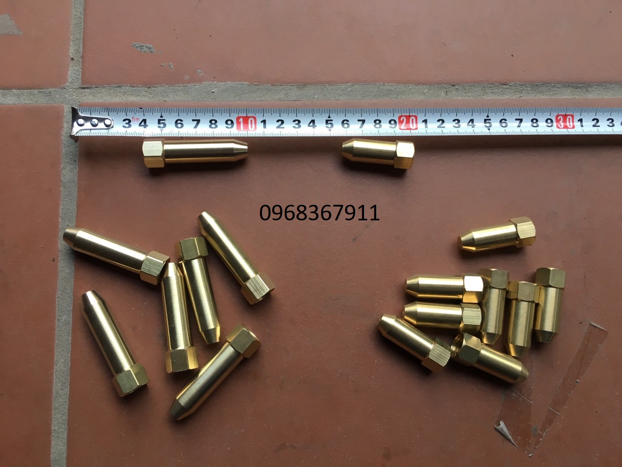 Béc rửa xe đồng thau