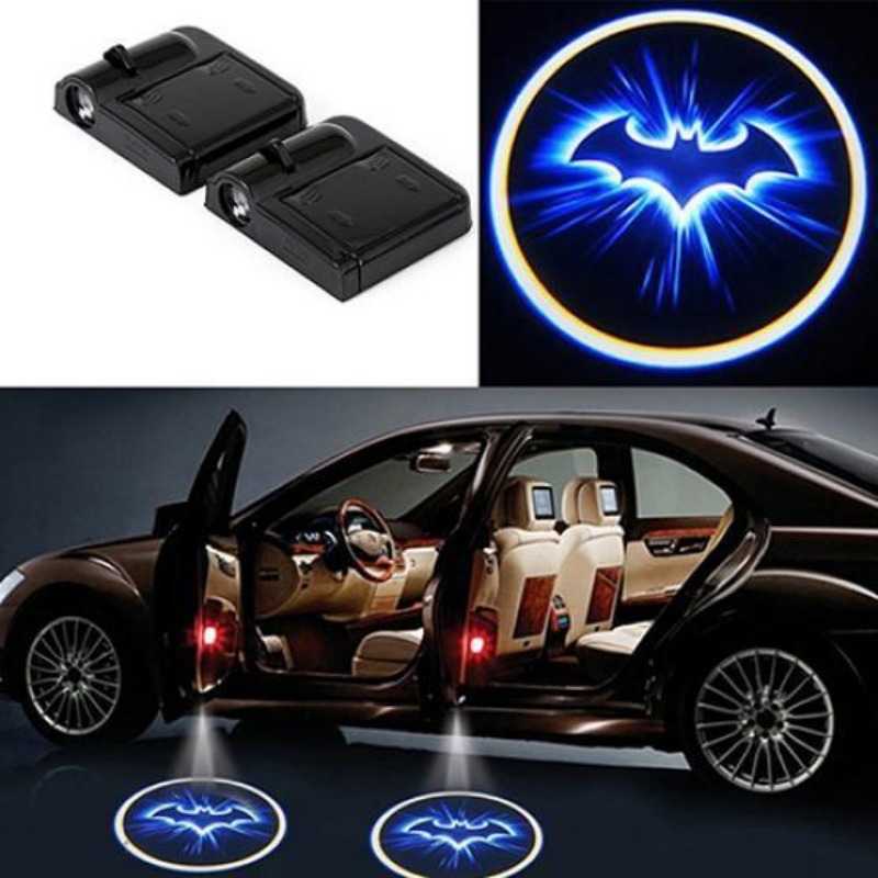 LT QE xe không dây Cửa dẫn Máy chiếu laser Chào mừng Logo đèn chiếu bóng Batman xe kiểu dáng đèn nội thất trong xe