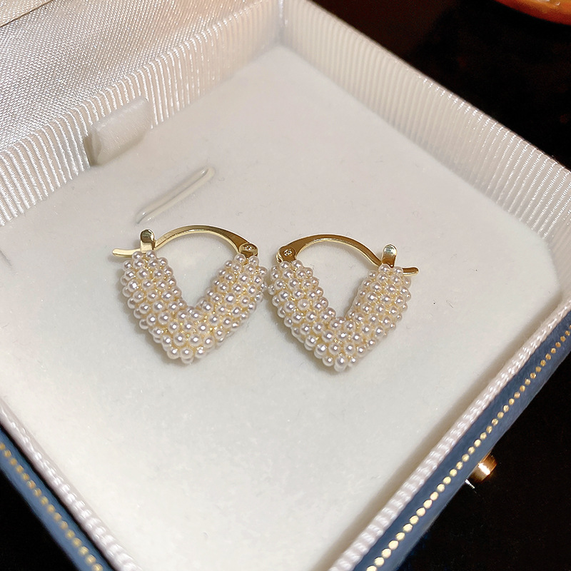Pearl stud earrings for women
