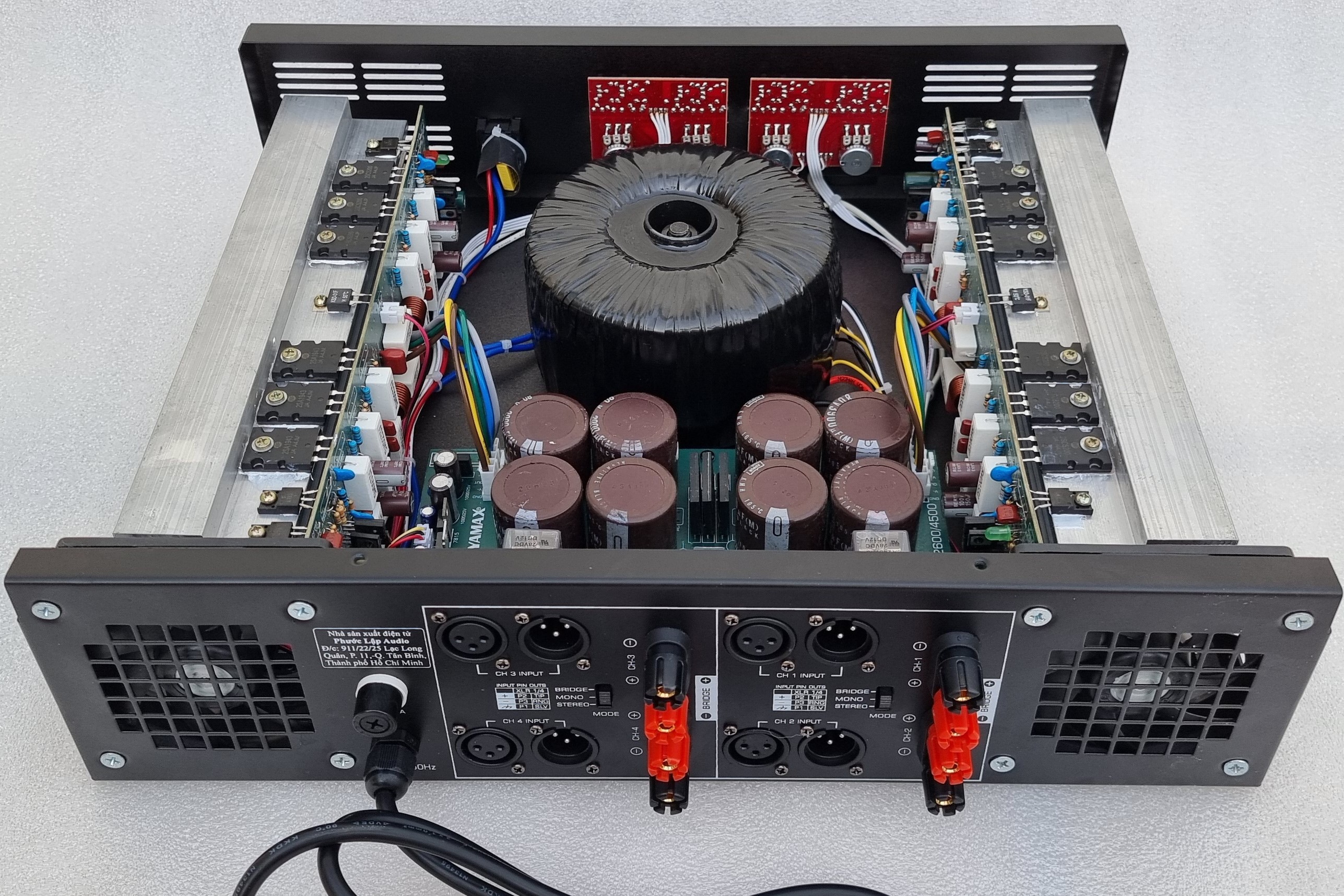 Cục đẩy 4 kênh MPX-2600 ROYAMAX