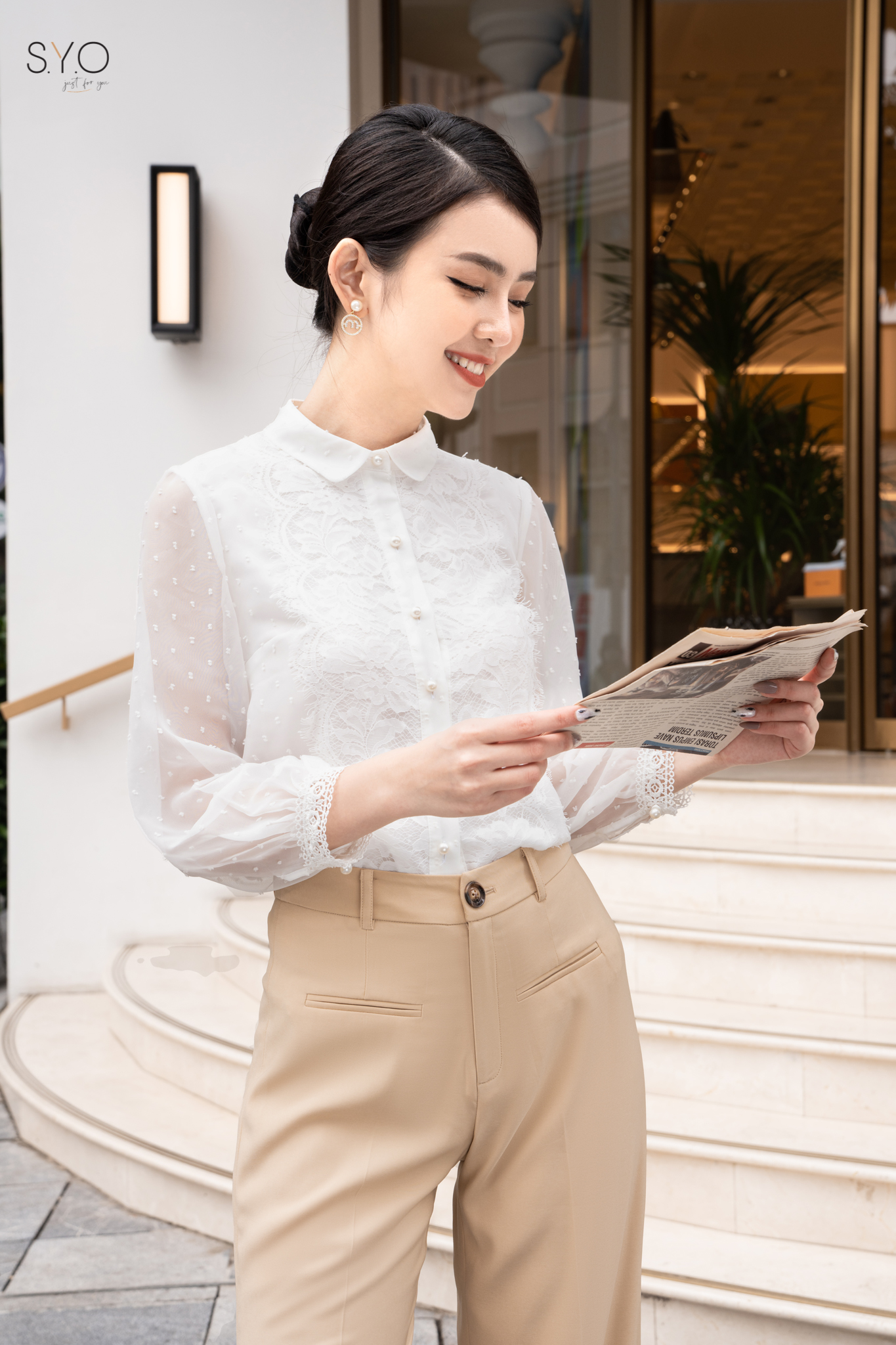 Áo sơ mi voan chấm phối ren A1012-22