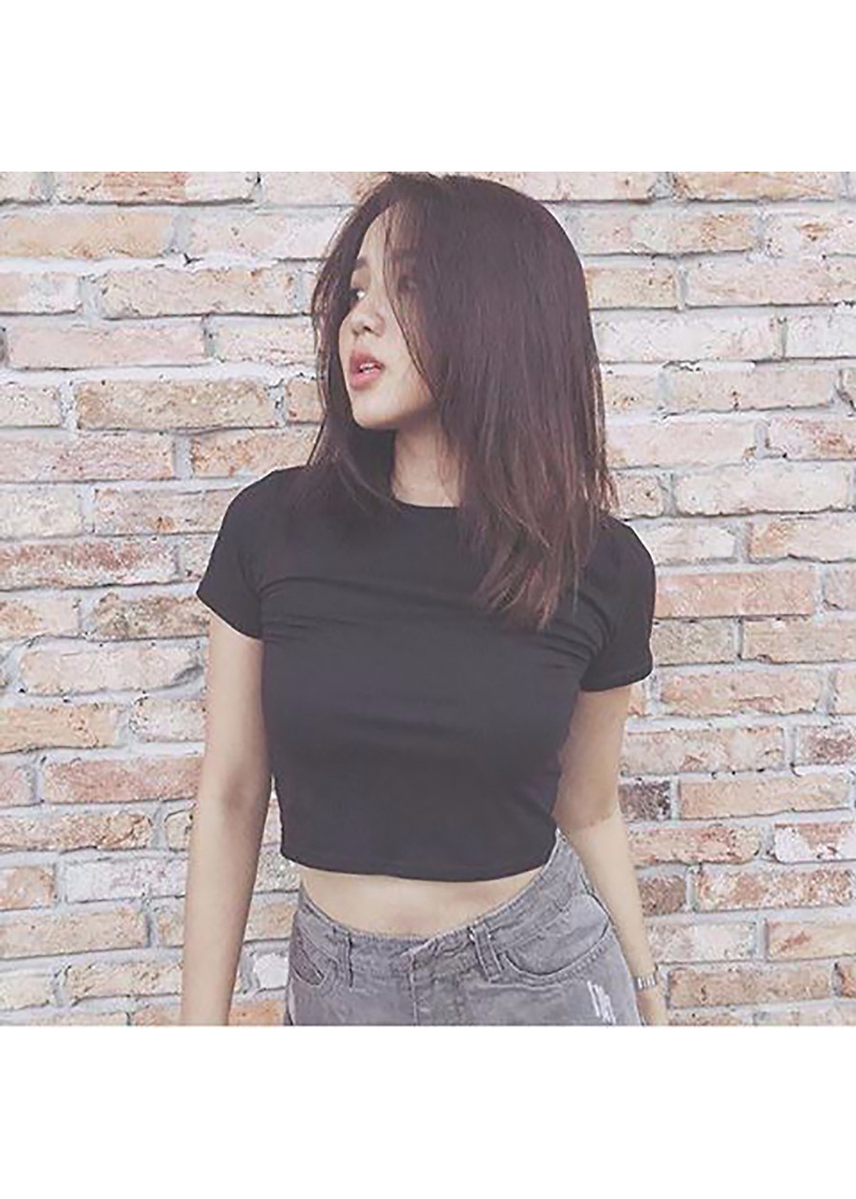 Áo croptop tay ngắn trơn