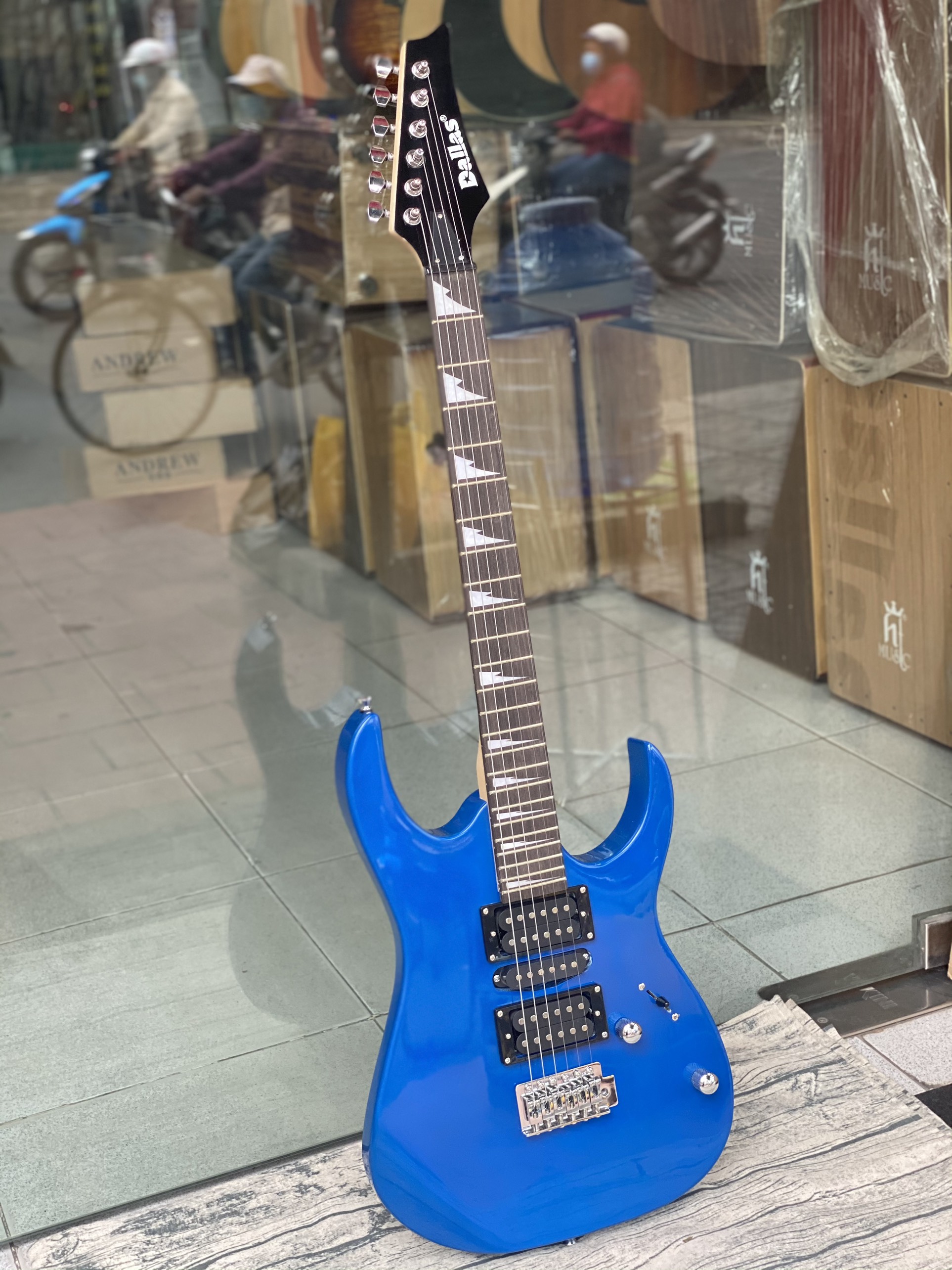 Đàn Guitar điện 5 mobin Dallas