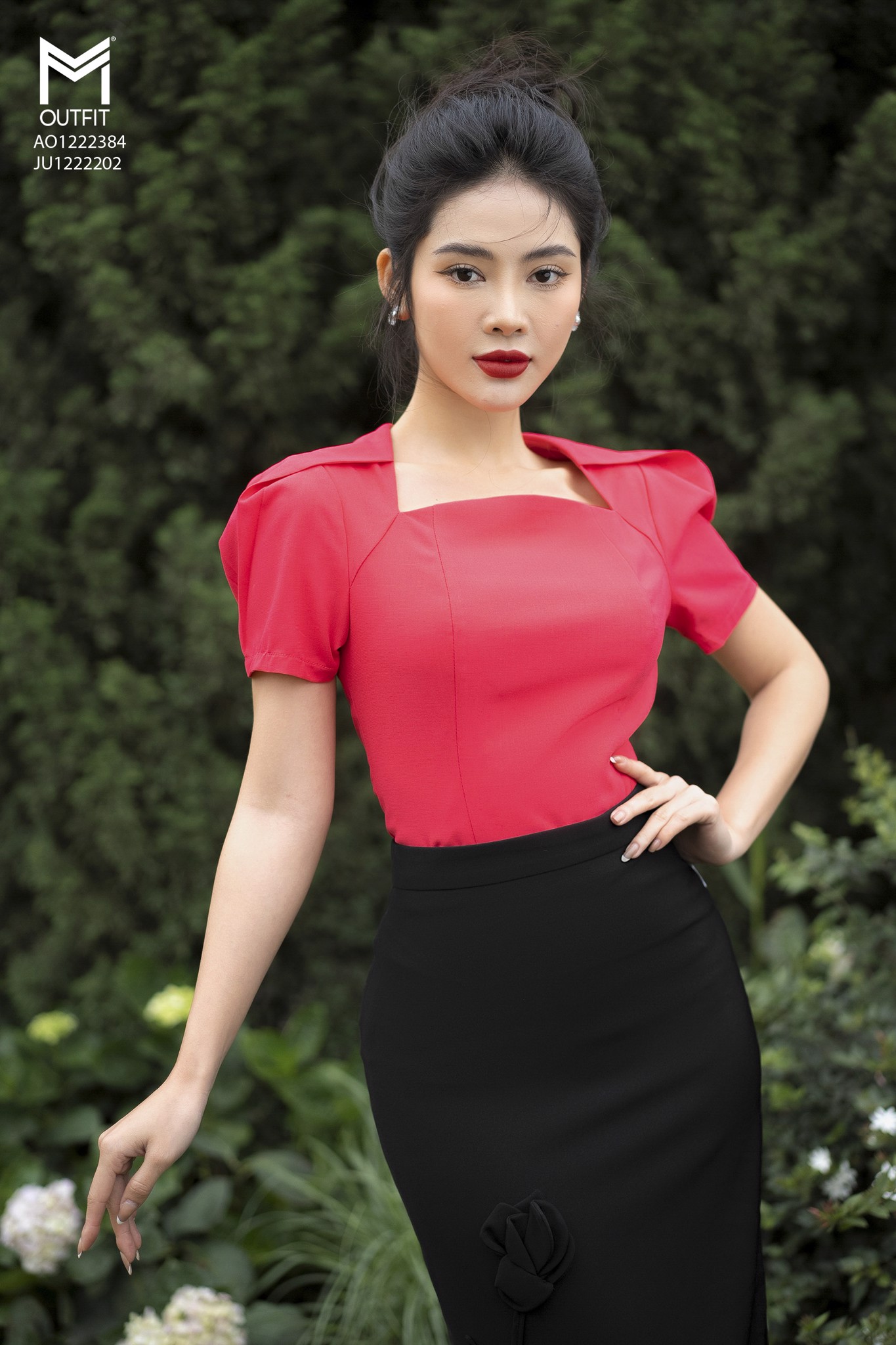 Áo sơ mi cộc tay, dáng ôm eo - Mmoutfit