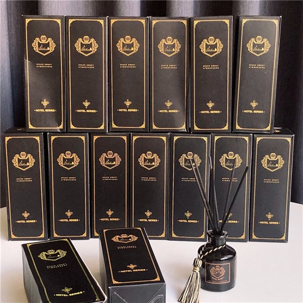 Tinh Dầu Thơm Phòng Que Gỗ Tự Khuếch Tán (CHAI ĐEN) 50mL