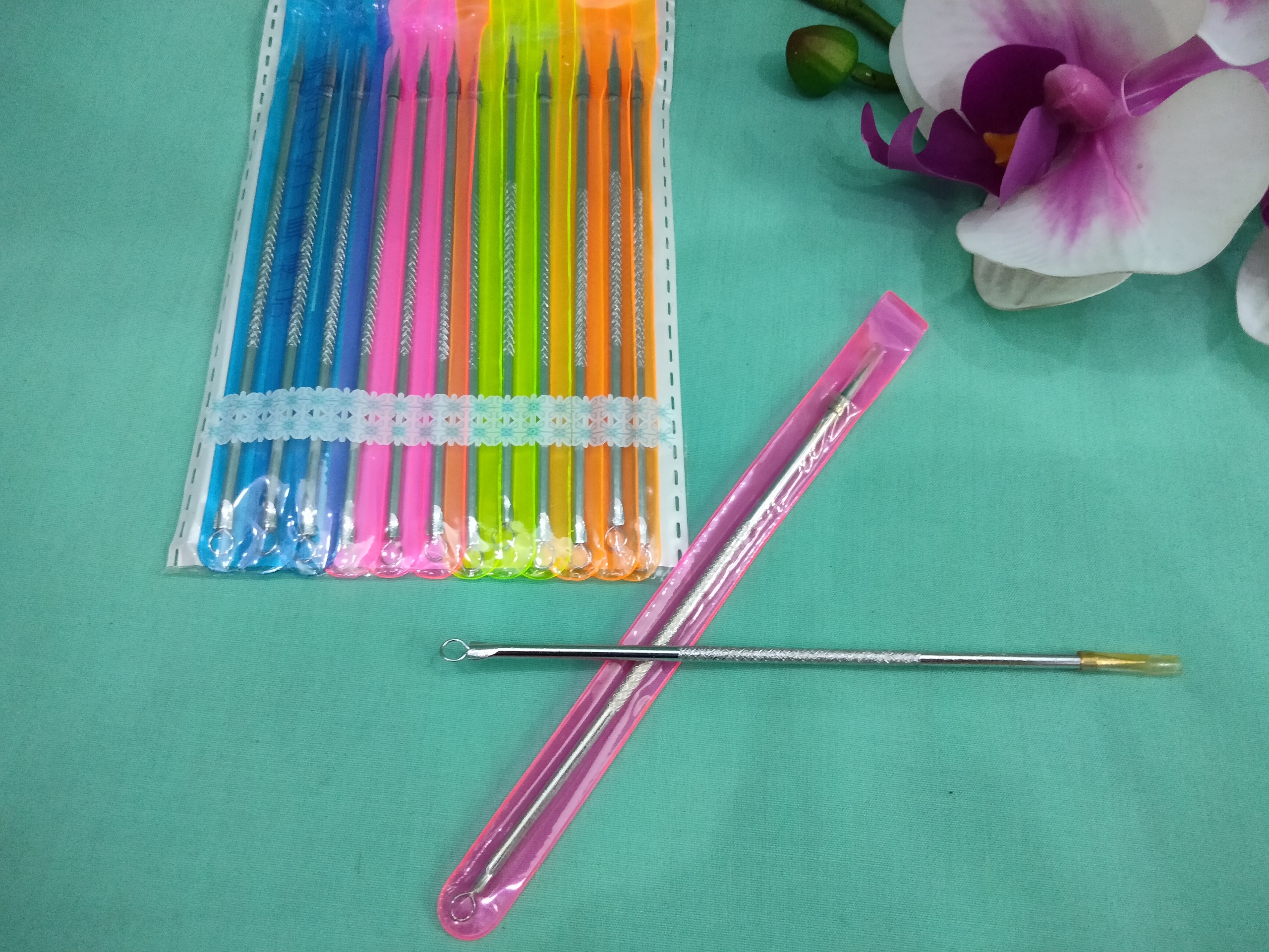 1 (một) Cây nặn mụn 2 đầu - Trường Thọ, TĐ