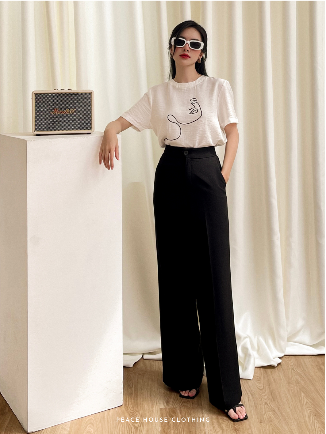 Áo cổ tròn chất linen , Peace House Clothing