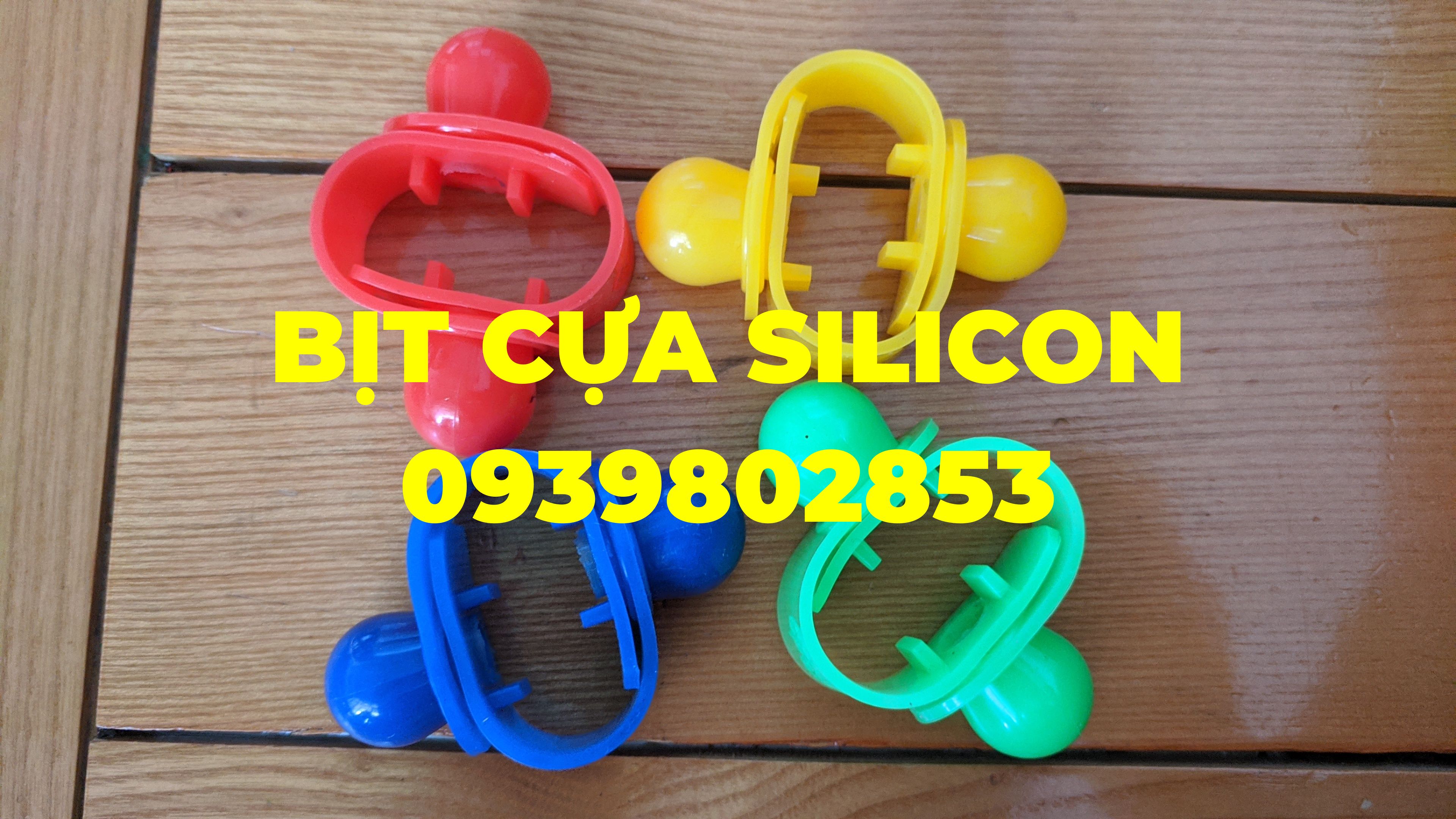 Bịt cựa gà nòi giá rẻ (1 bộ 4 cái) Silicon