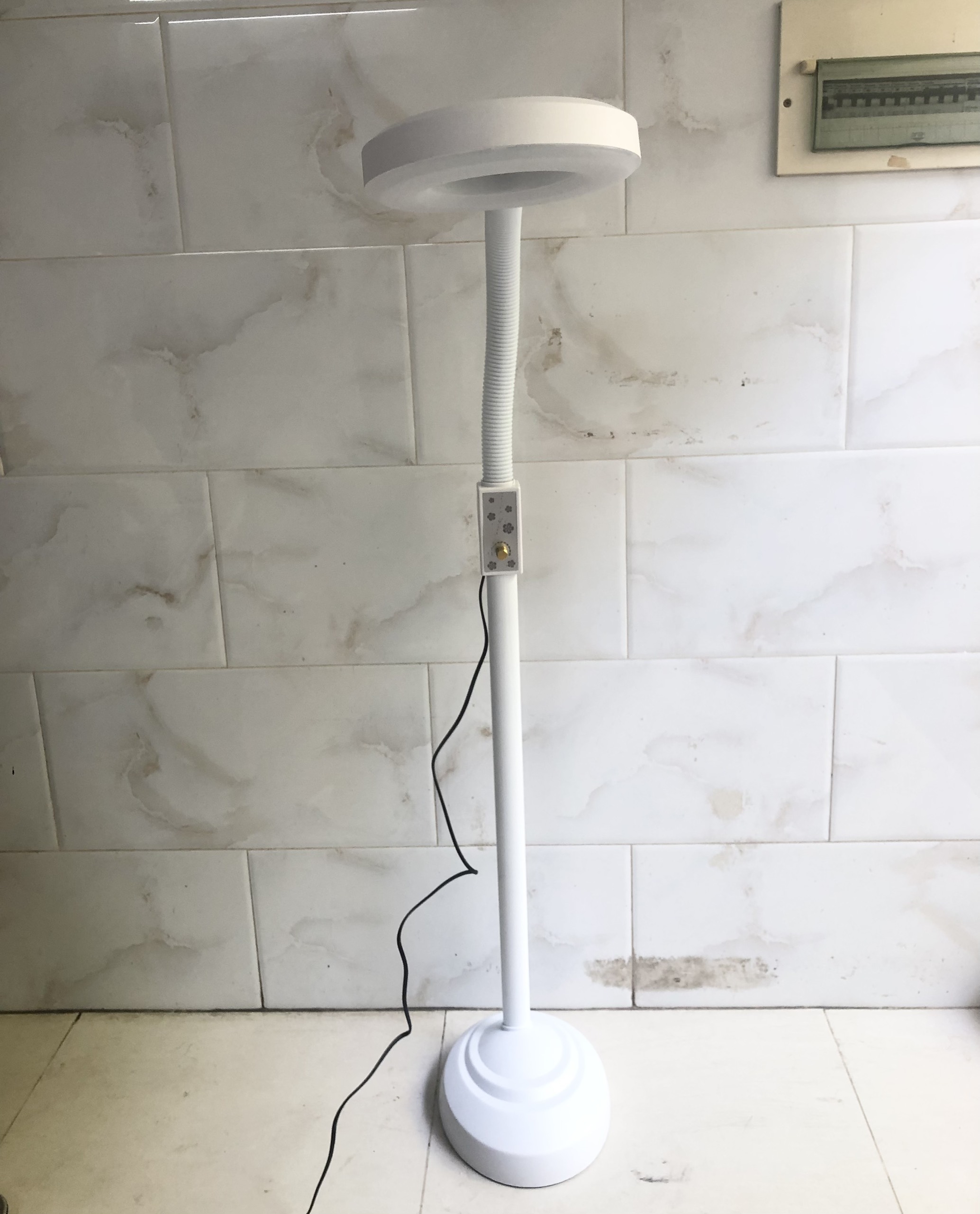 Đèn Lupled Spa ( Bảo Hành 6 Tháng )