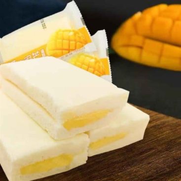 Bánh Bông Lan Hấp Đậu Nành Yipin Nhân Kem 4 vị 8 chiếc - BeeGin Food- B56