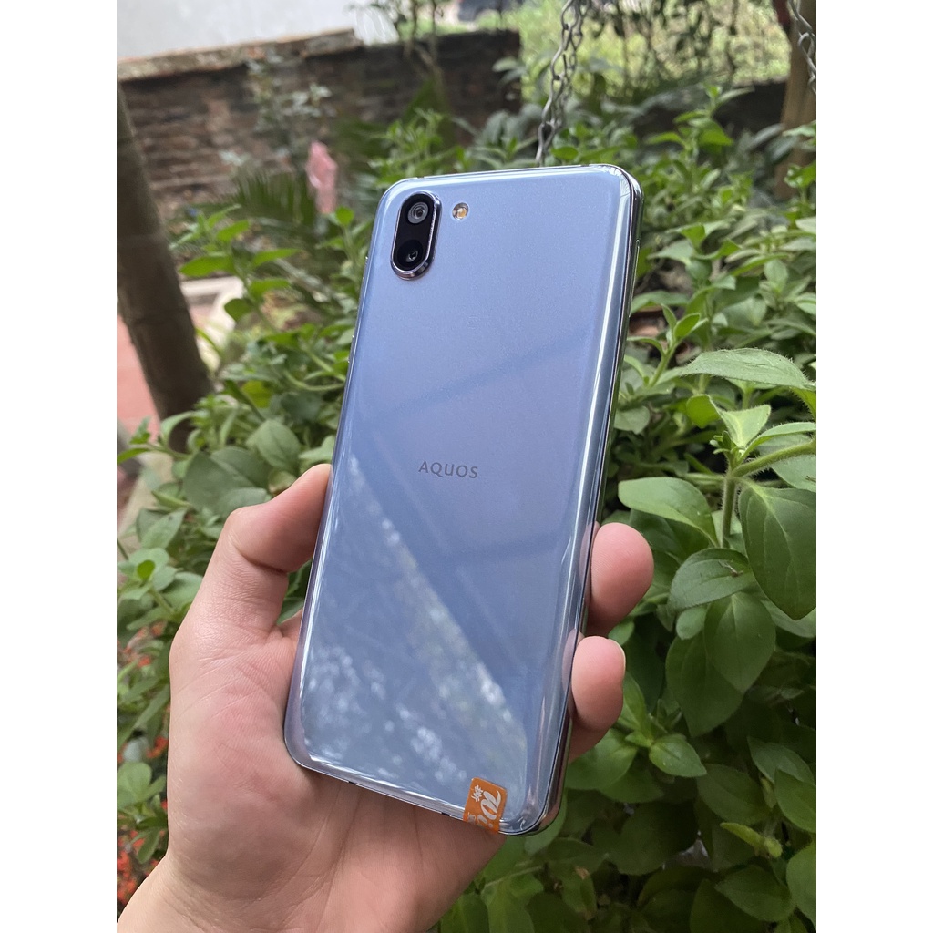 Điện thoại sharp Aquos R2 chip 845 màn hình 120hz