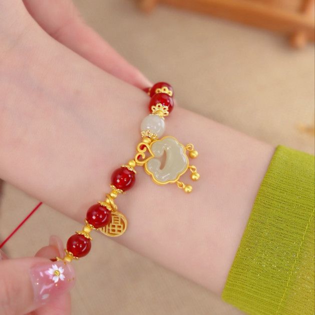 %E3%80%90Fresh%20An%20Lock%20Imitation%20Jade%20Bracelet%20Court%20Retro%20Style%20High%20Sense%20Women's%20Niche%20Design%20Fortune%20Bracelet%20Jewelry%20-%20Image%202