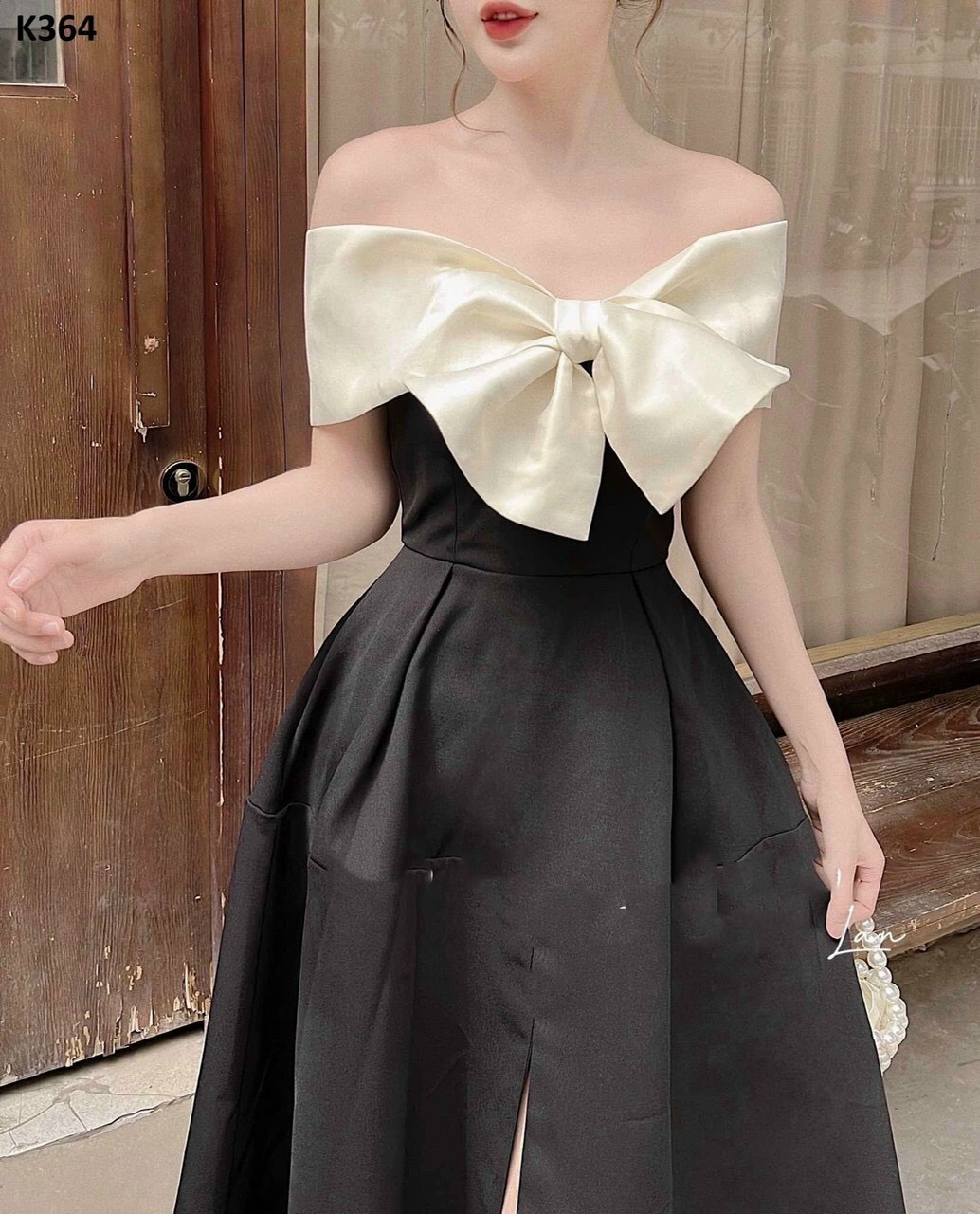 [Free Ship 2024] Váy Đầm Tapta Nữ Trễ Vai Kết Nơ Ngực Xẻ Tà Mẫu Có Mút Ngực Thời Trang Nữ Thiết Kế Sang Chảnh Phù Hợp Mọi Phong Cách