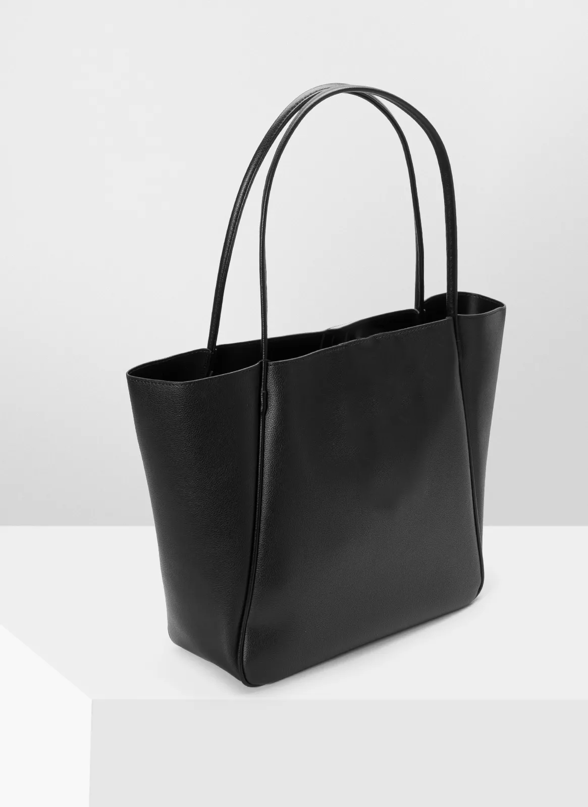 WestStyle%20-%20The%20New%20Pyramid%20Tote%20Bag%20for%20Women%20And%20Girls%20in%20Black%20Color,%20PU%20leather%20Tote%20Bag,%20Large%20Capacity%20Shoulder%20Tote%20Bag,%20Trendy%20Tote%20for%20Girls,%20Tote%20Bag%20for%20University%20&%20Office%20Women,%20Good%20Quality%20Bags%20for%20Gift%20-%20Image%204
