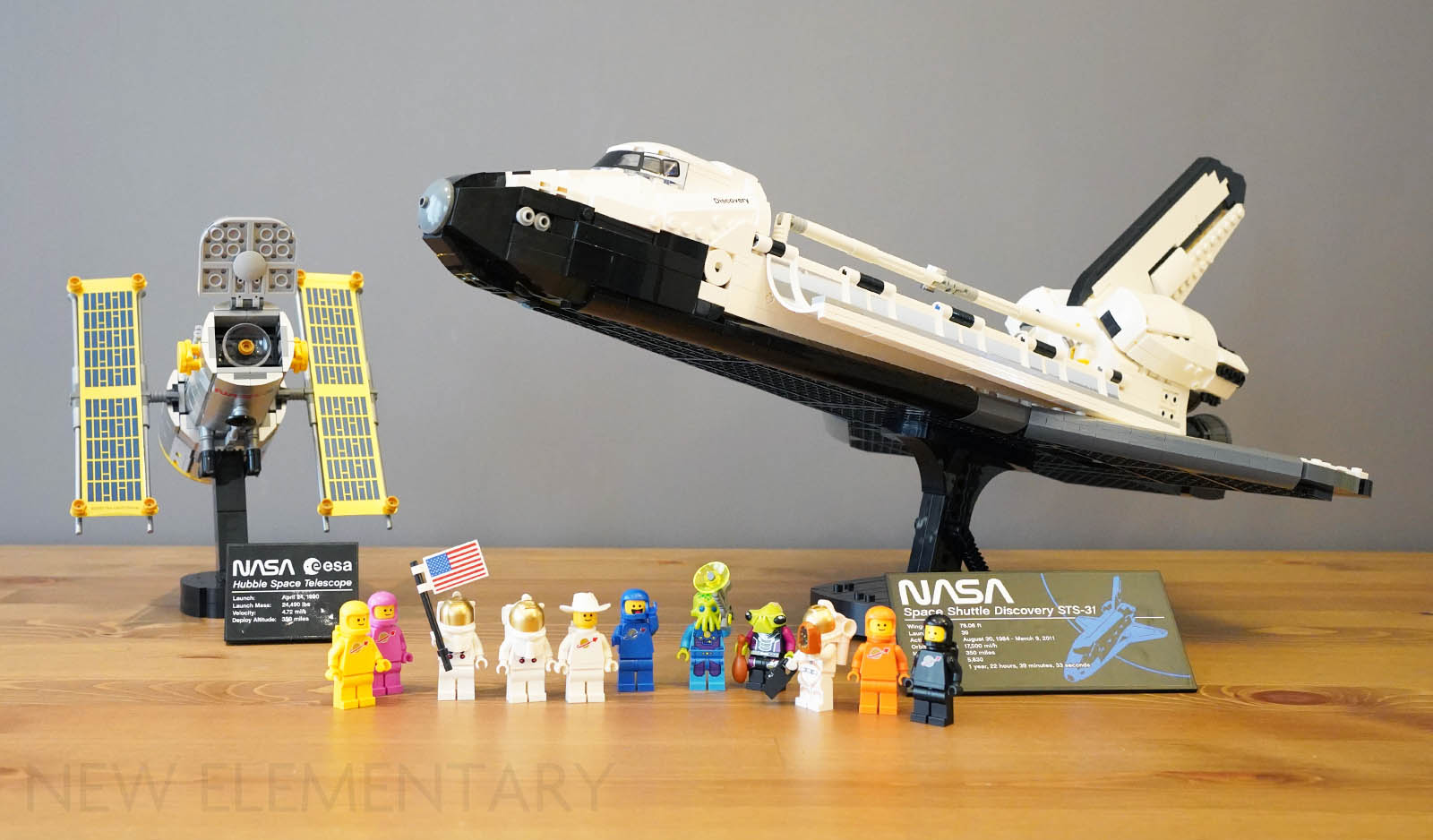 Nasa Lego Space 2011 Vertical Display Case For LEGO Space Shuttle