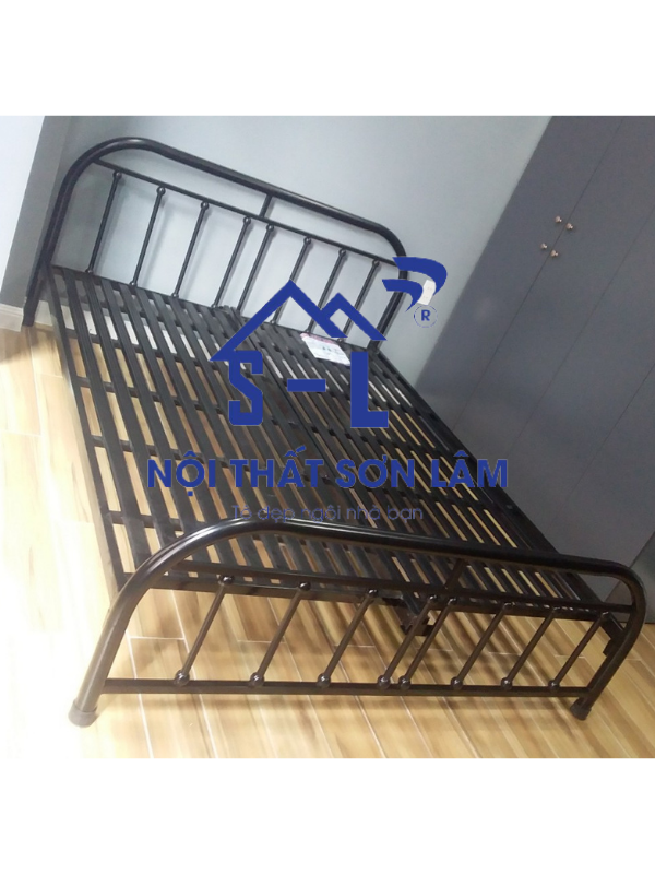 Giường sắt ngủ tròn bi đen đầu bo góc tròn ngang 1m6 x 2m hình thật 100%