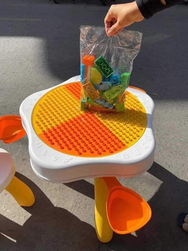 Bộ bàn ghế lego cho bé - HKM GROW