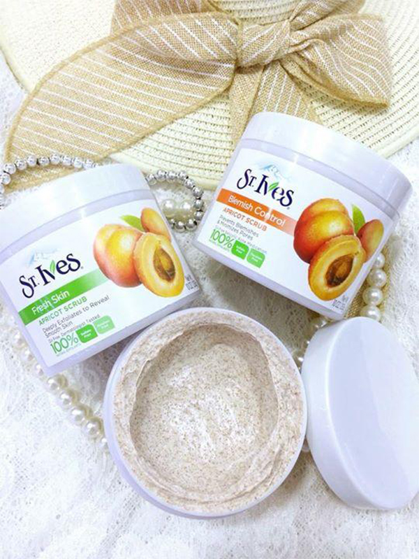 Tẩy Tế Bào Chết Toàn Thân St.Ives 283g