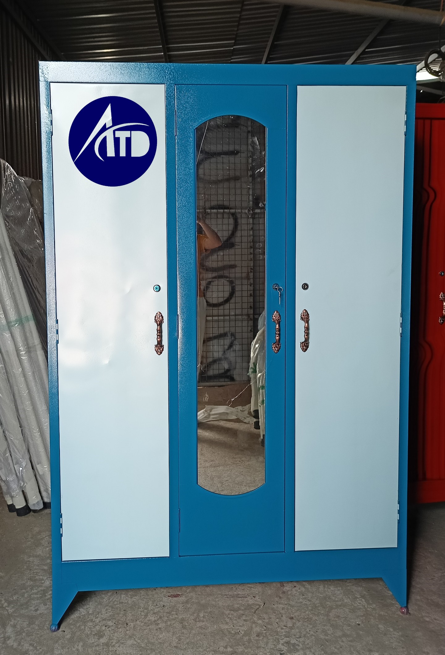 Tủ quần áo sắt cao 1m8 x 1m2 giá rẻ-bh 1 năm-ship nhanh hcm bd