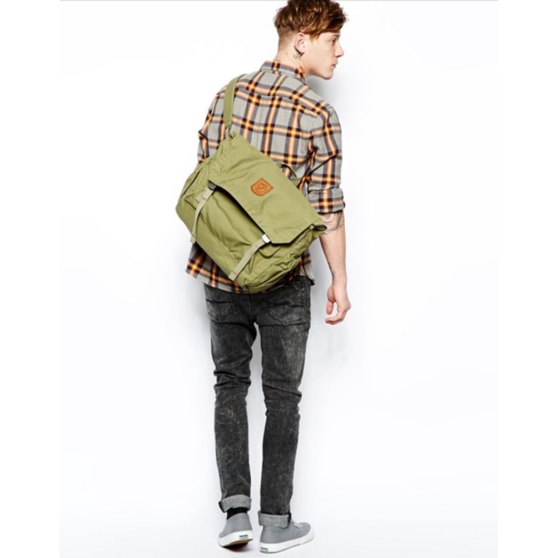 ⭐ [100% ORIGINAL] ⭐ Fjallraven Foldsack No2- Lap 15in Cross-bag