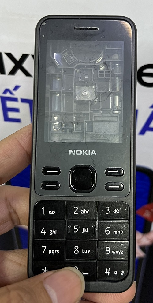 Vỏ điện thoại Nokia 150 (2020) có sườn có phím