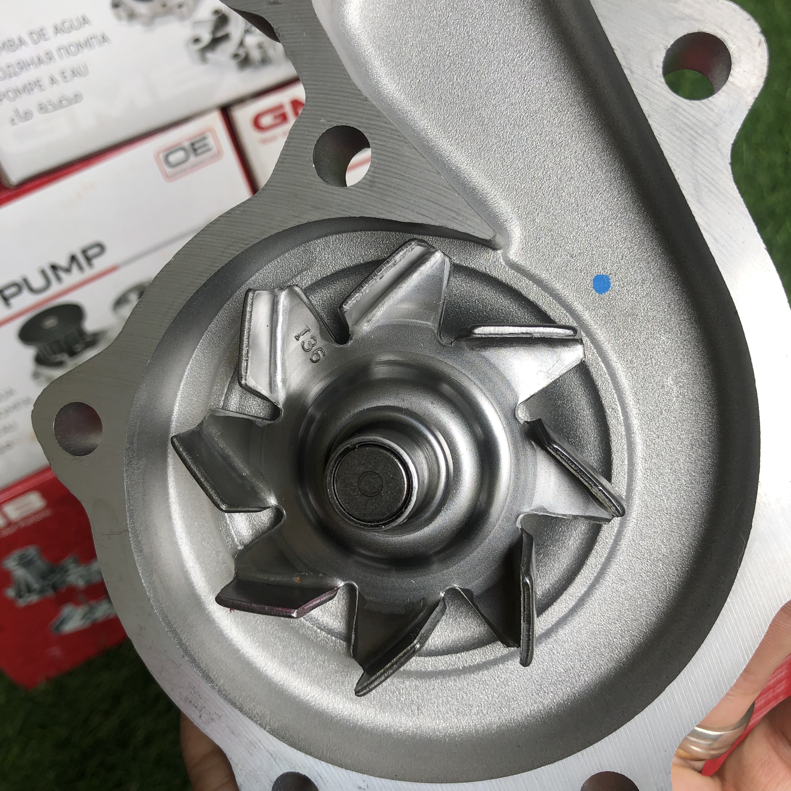 BƠM NƯỚC FORD RANGER/ EVEREST 2003-2010