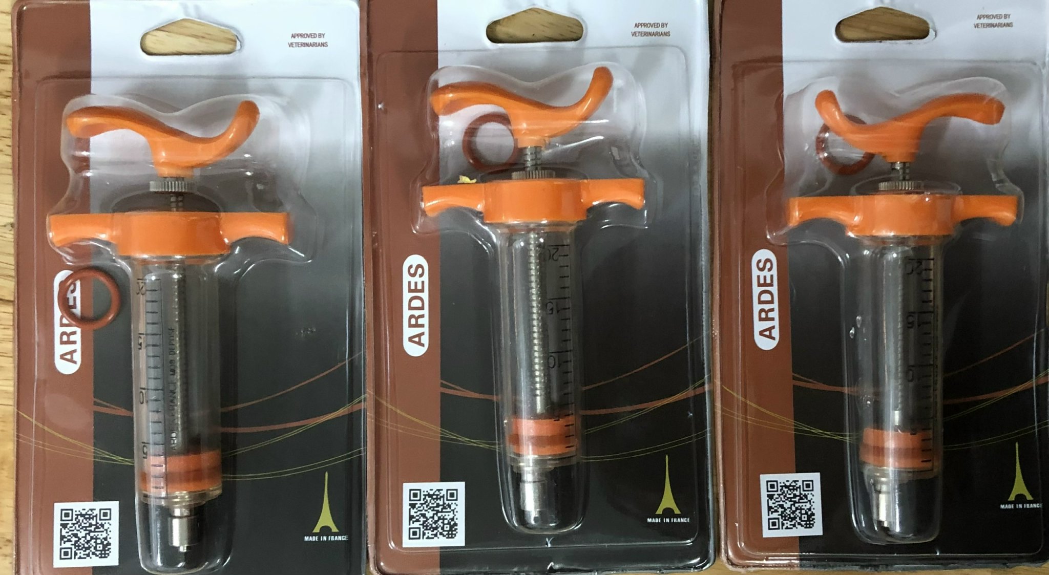 Cylinder Block (syringes) ardes French 20cc veterinary school Vogue