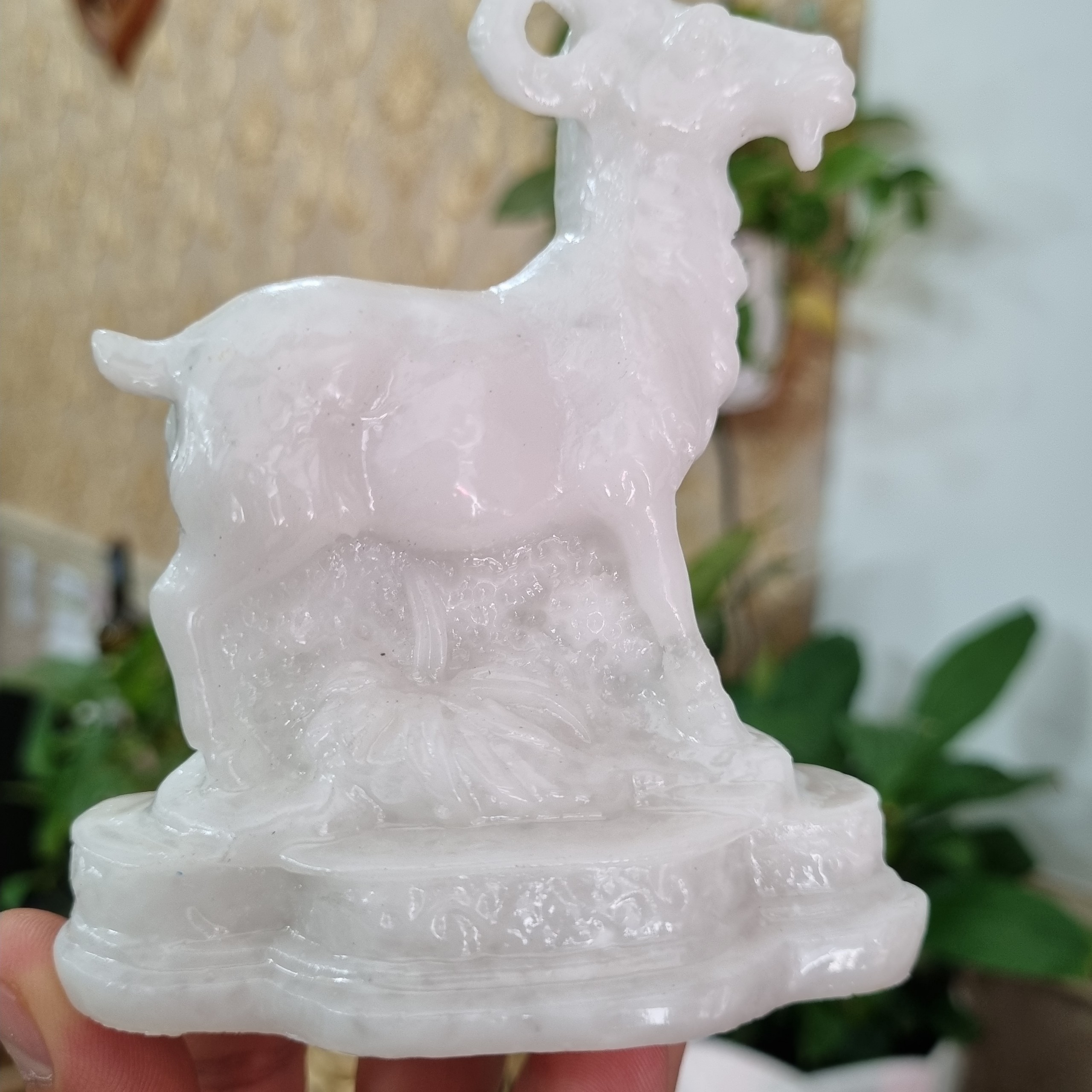 Tượng Đá Trang Trí Dê Phong Thủy - Đá Màu