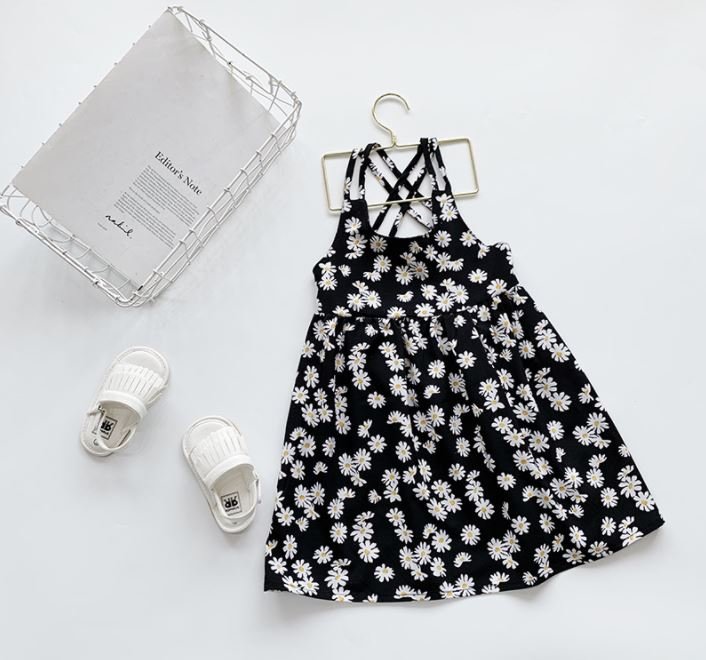 Váy bé gái Hoa cúc Đan lưng VD014 dễ thương, chất lụa hàn siêu mát, phong cách đan lưng dáng maxi, màu đen, full size từ 8-18kg