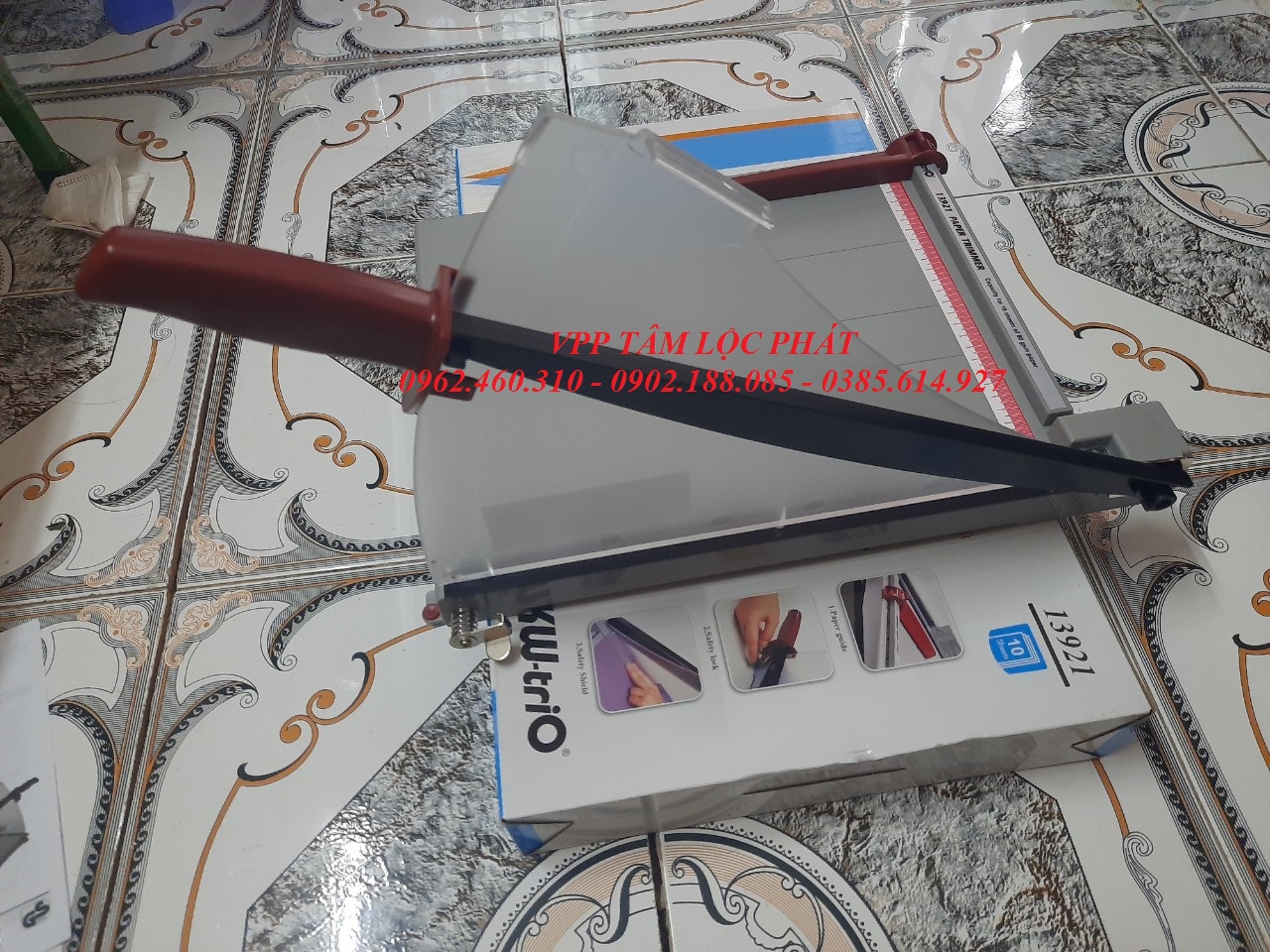 Bàn cắt giấy A4 KW-Trio 3921 (HÀNG CHÍNH HÃNG)