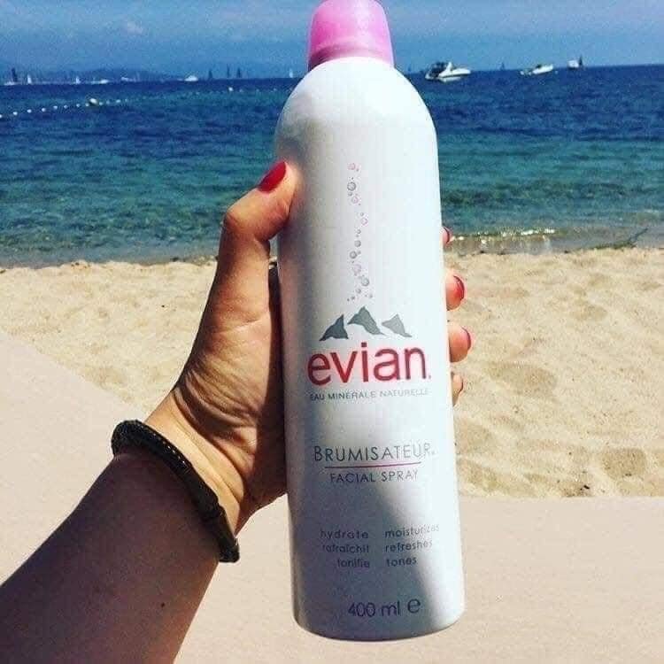 XỊT KHOÁNG EVIAN