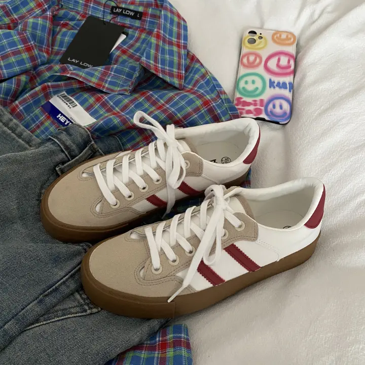 retro training shoes