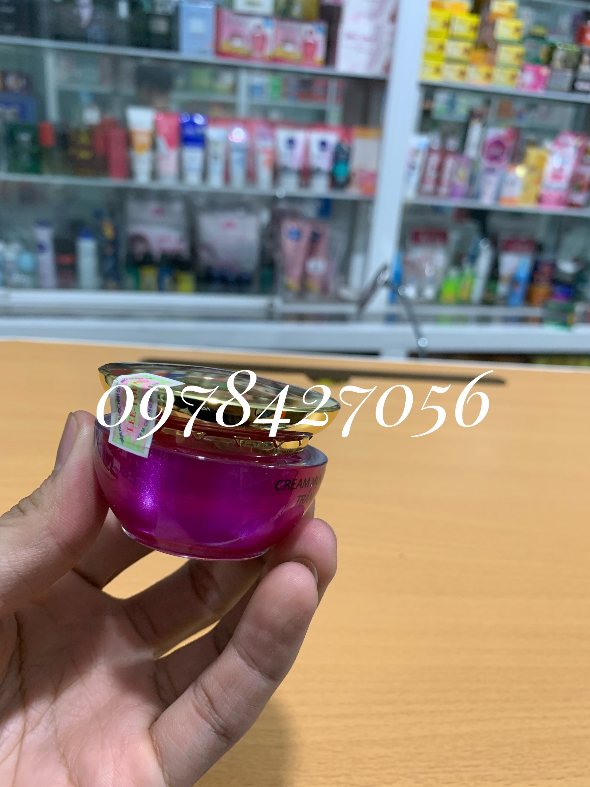 Kem Trắng Da Trị Thâm Nám Lee Young