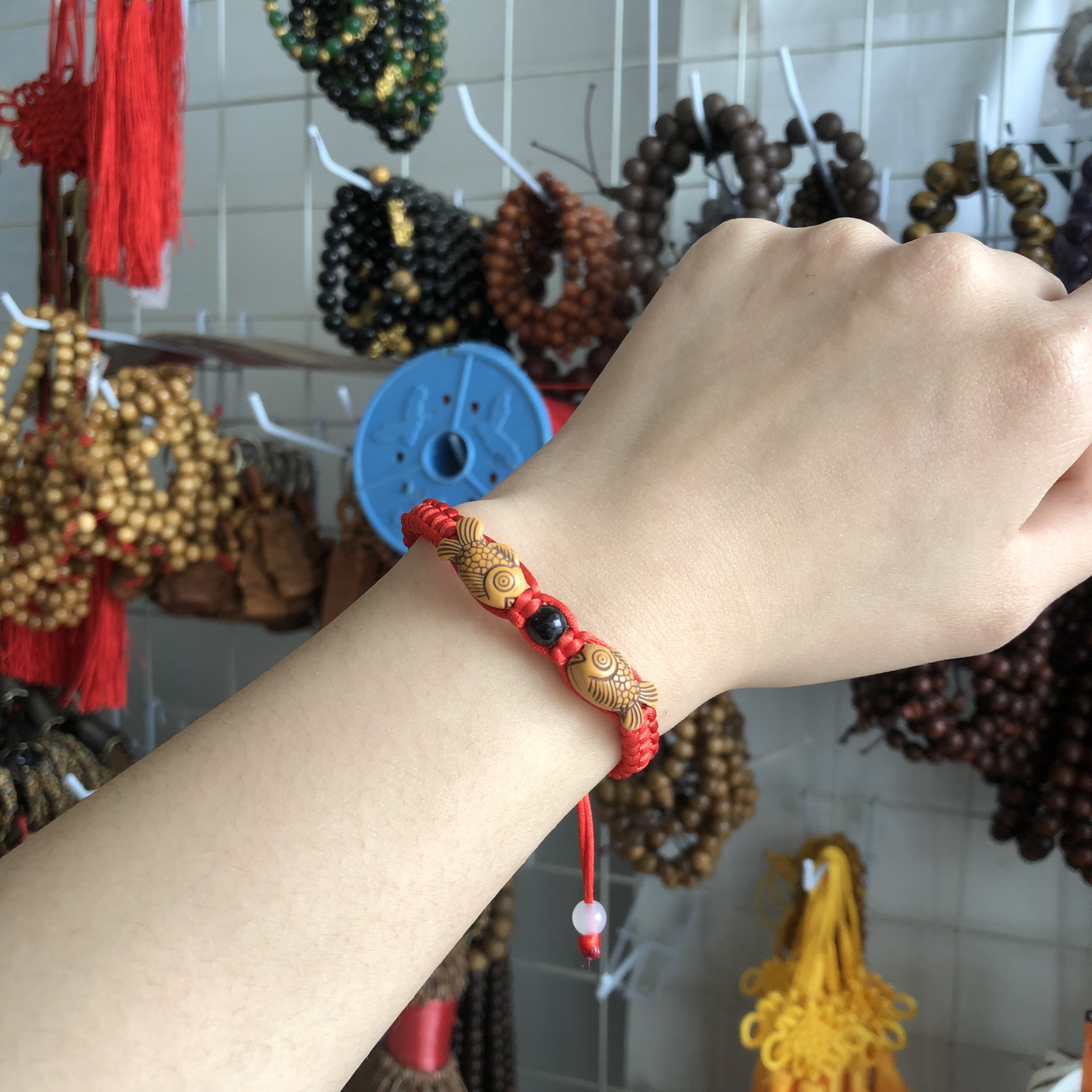 vòng tay may mắn - vòng tay chỉ đỏ