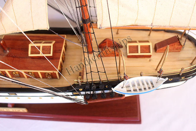 Thuyền buồm trang trí Tết (Gorch Fock - Thân 60cm)